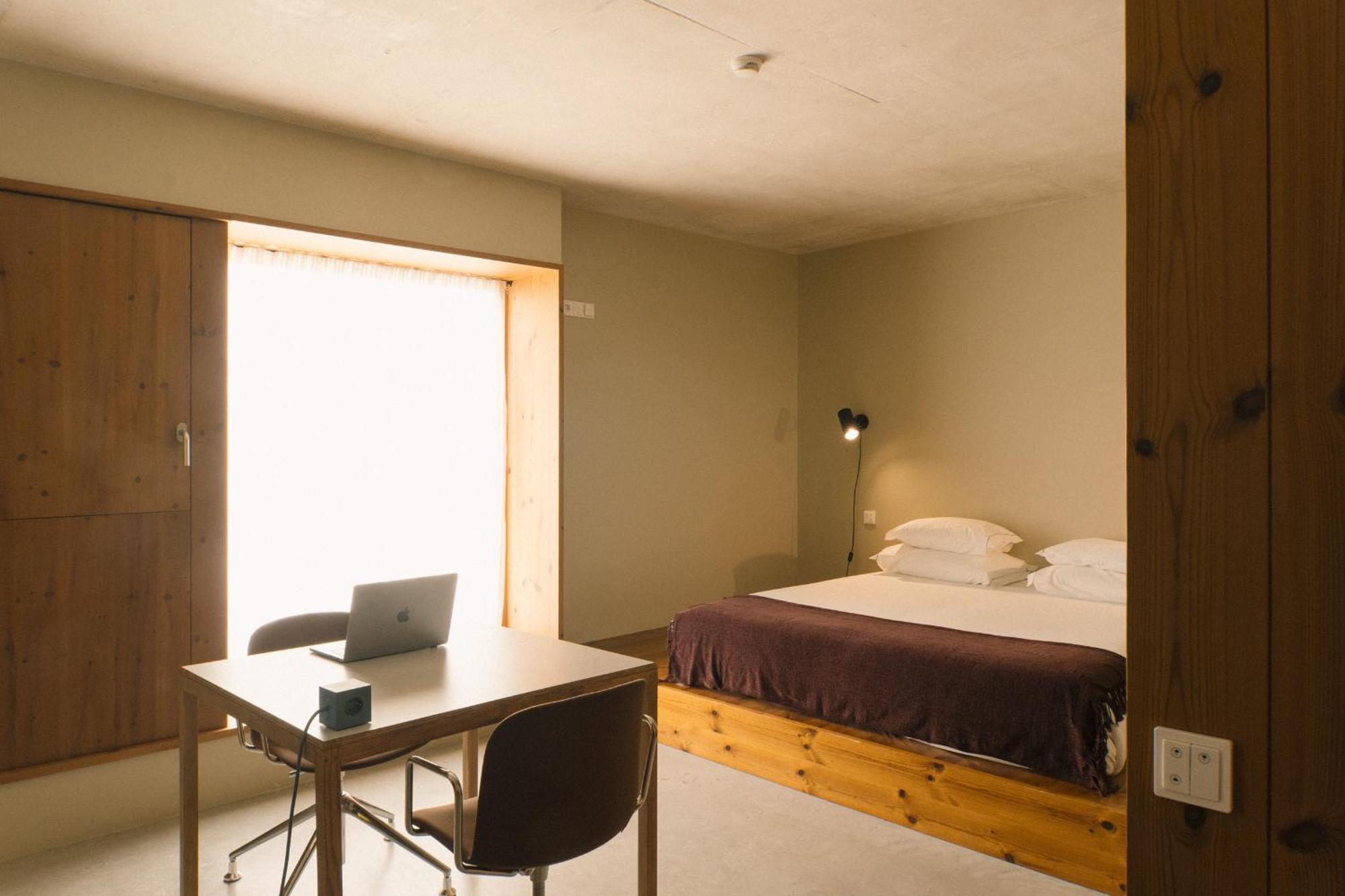 Outsite Porto Mouco Hotel Phòng bức ảnh