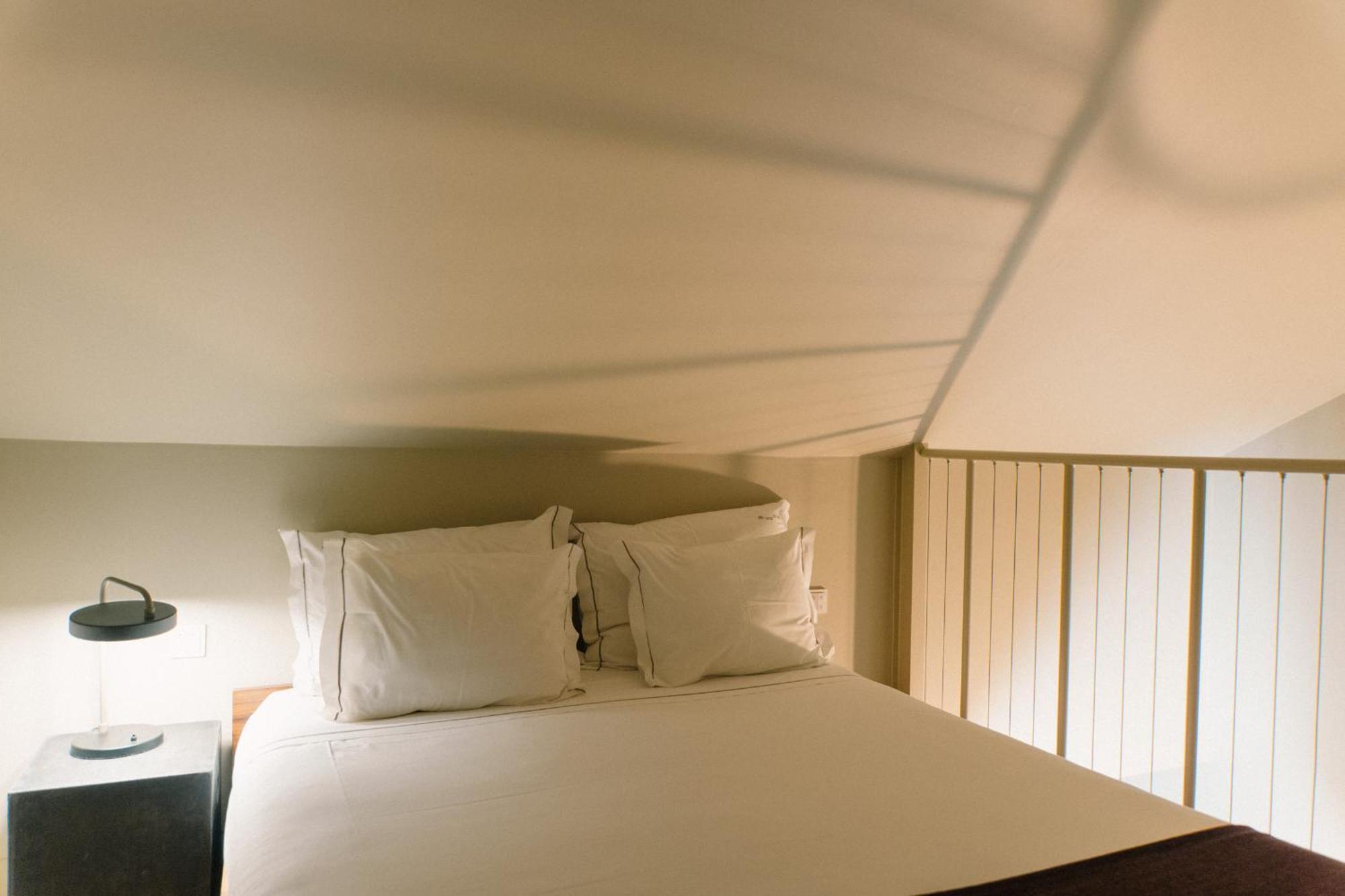 Outsite Porto Mouco Hotel Ngoại thất bức ảnh